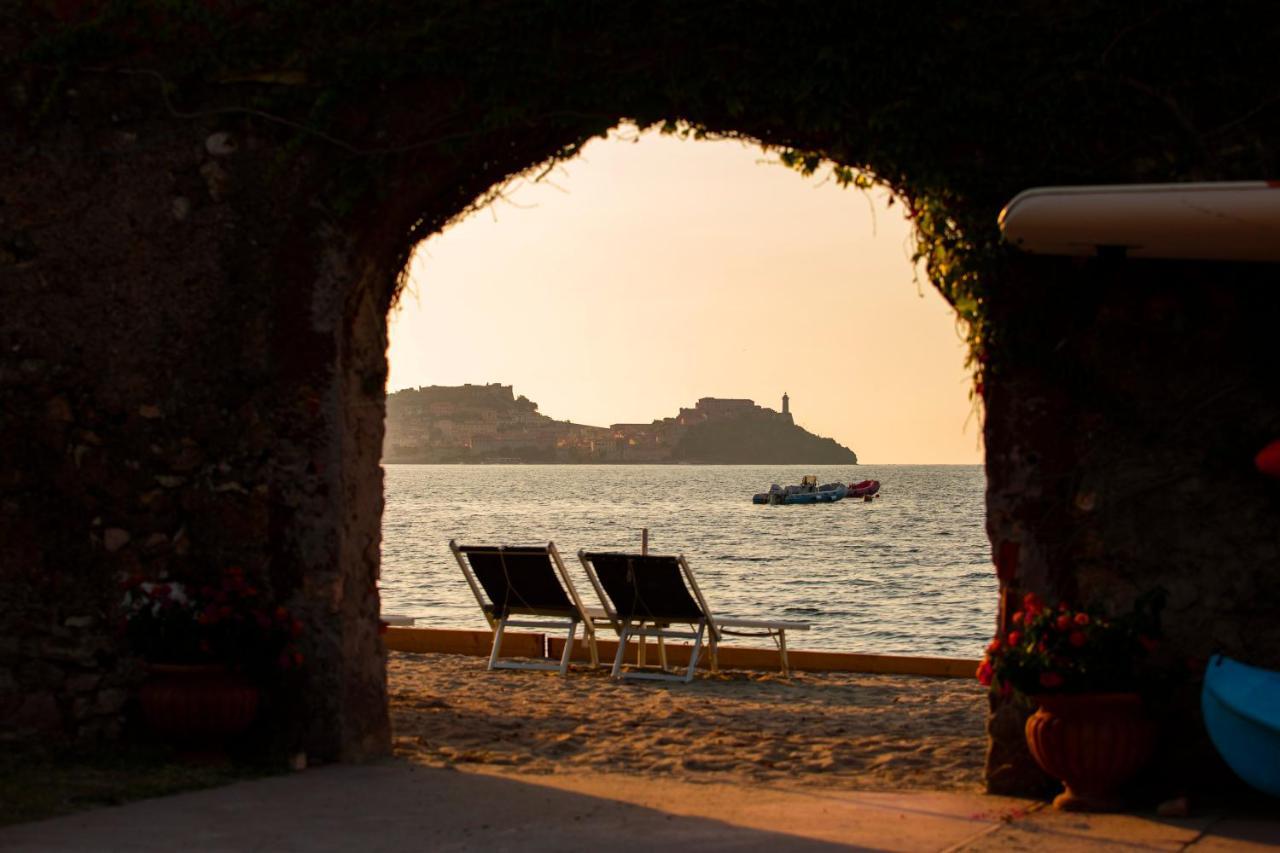 Hotel Fabricia Portoferraio Exterior foto